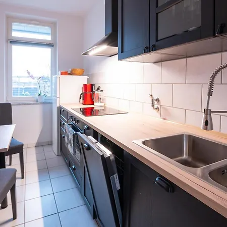 Gemuetliche 2-raum-wohnung Mit Terrasse Am Bruehl In * شيمنيتز
